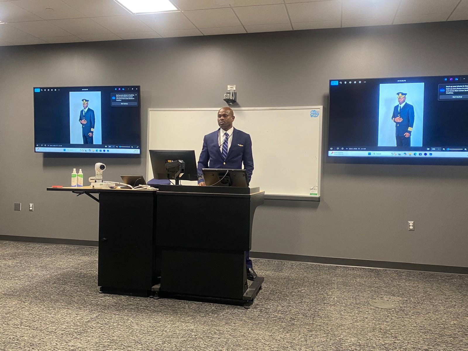 9e12af6b-fc53-48a4-8e3f-ed9bcc432feb